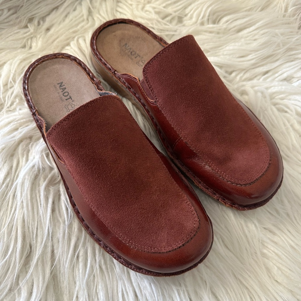 Naot Procida rust leather suede slip on mules ladies size 39